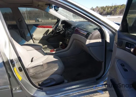 2003 Lexus Es 300 z USA, uszkodzony, nr VIN JTHBF30G536010402